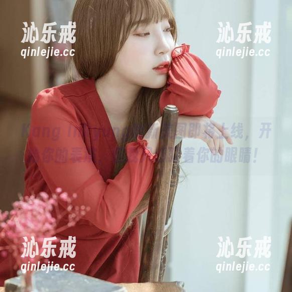 Kang Inkyung的新美图即将上线，开始你的表演，但我只想盯着你的眼睛！